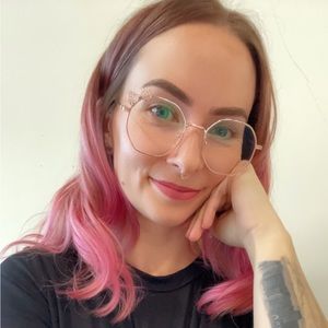 Meet your Posher, Jessica